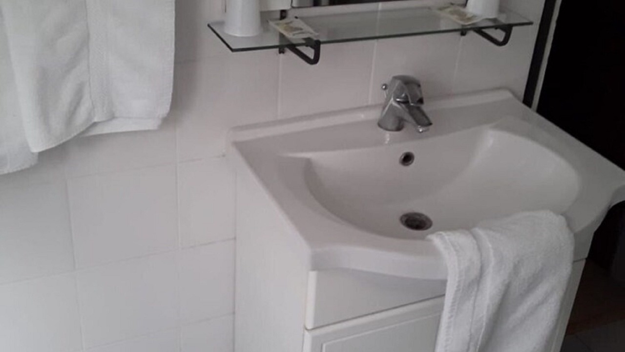 Photo of Bathroom in Quartier de la Goutte-d'Or