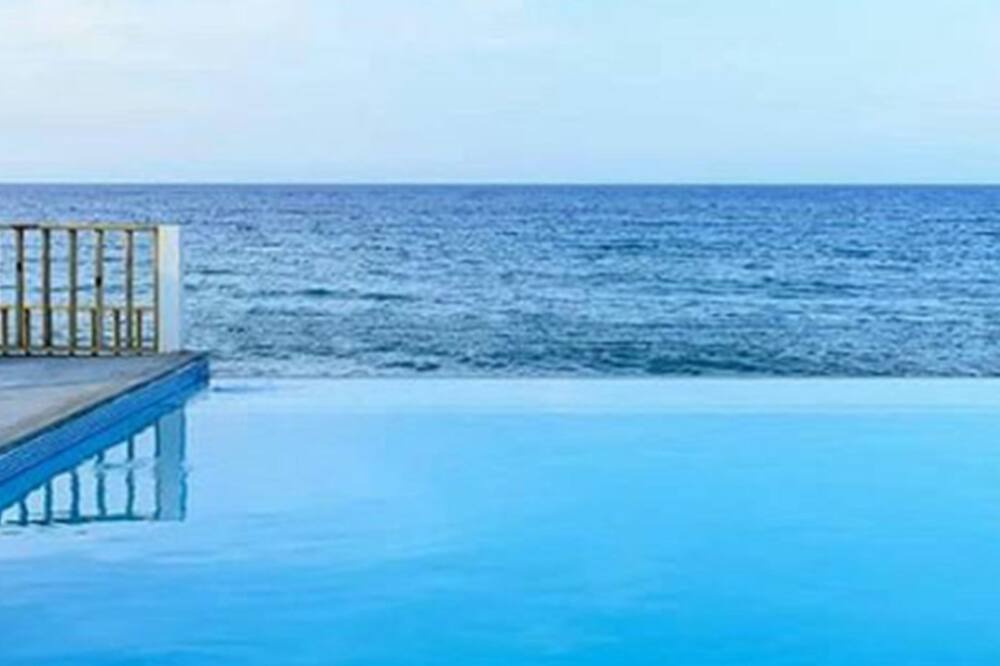 Photo of Outdoor in Hope Bay