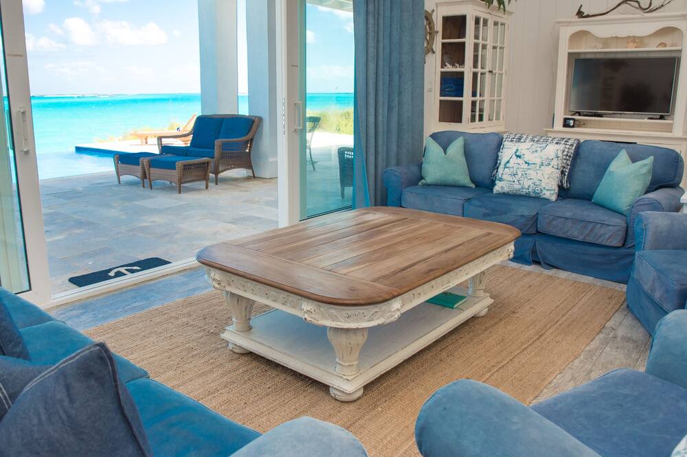 Photo of Livingroom in Great Exuma