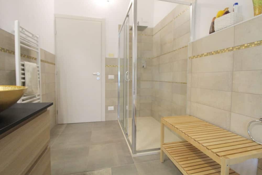 Photo of Bathroom in Peraga
