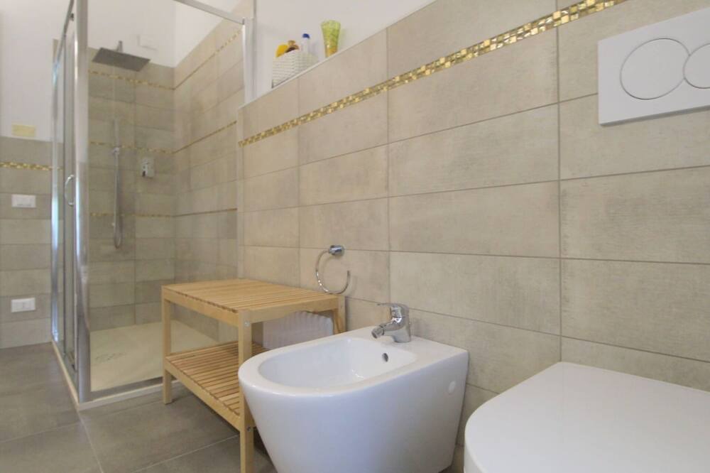 Photo of Bathroom in Peraga