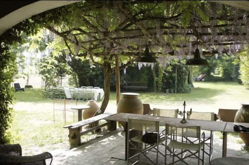 Photo of Outdoor in Zerman