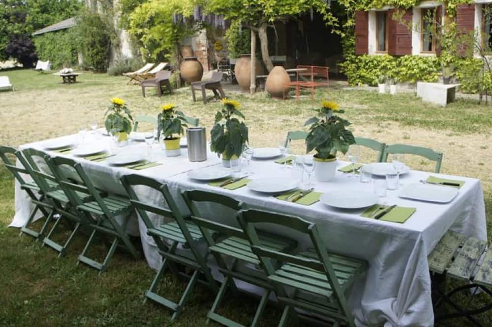 Photo of Outdoor in Zerman