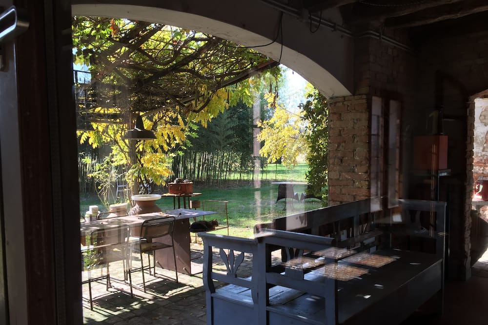 Photo of Patio Balcony in Zerman