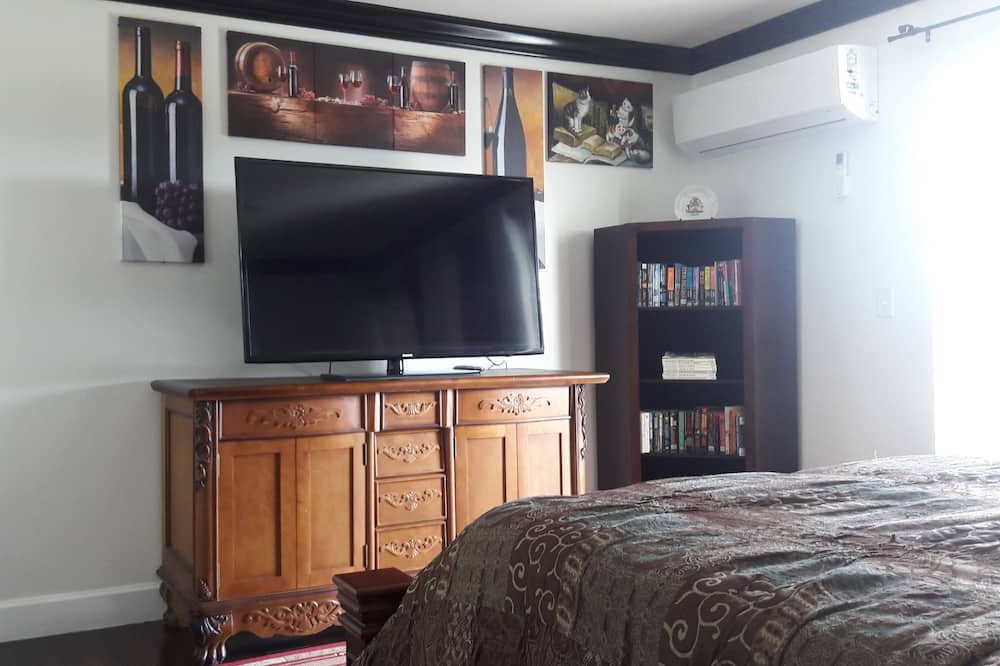 Photo of Bedroom in Downtown