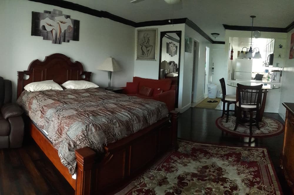 Photo of Bedroom in Downtown