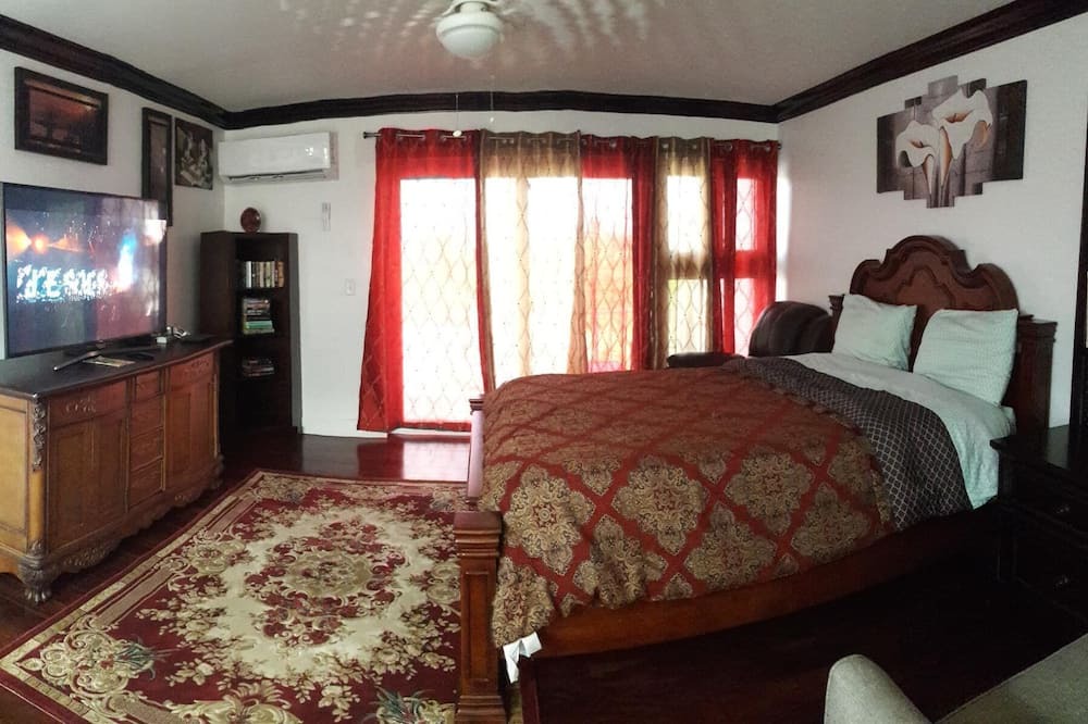 Photo of Bedroom in Downtown