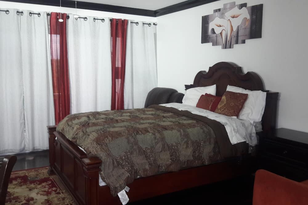 Photo of Bedroom in Downtown