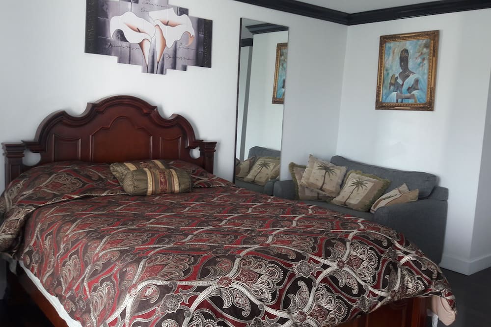 Photo of Bedroom in Downtown