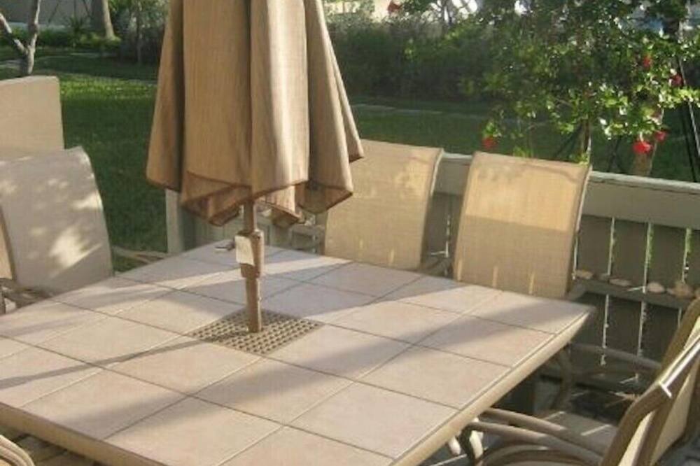Photo of Patio Balcony in Paradise Island