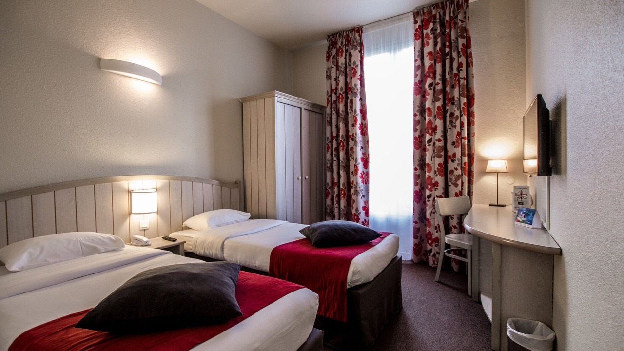 Photo of Bedroom in Magny-le-Hongre