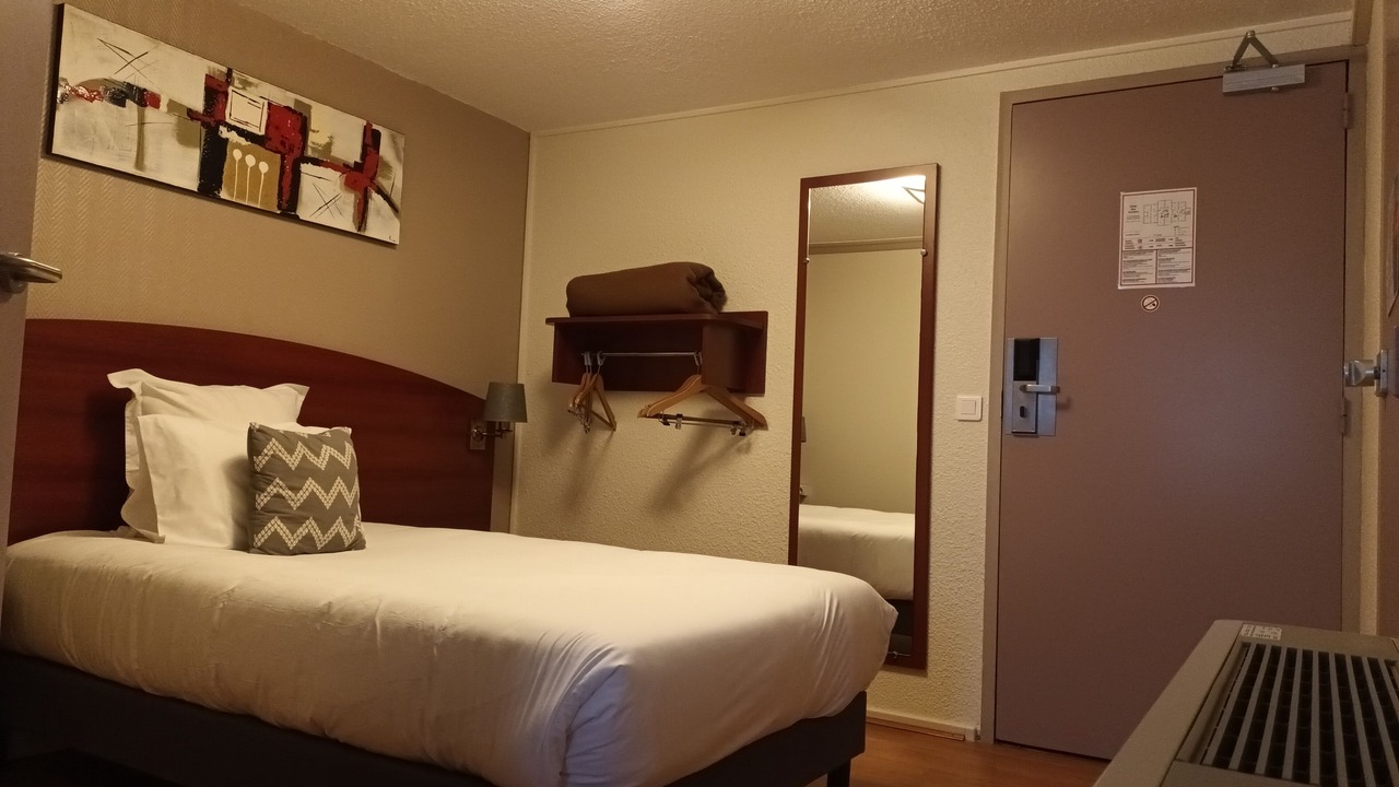 Photo of Bedroom in Cachan