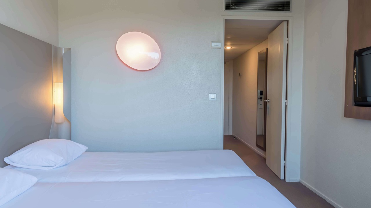 Photo of Bedroom in Le Port sous la Lune