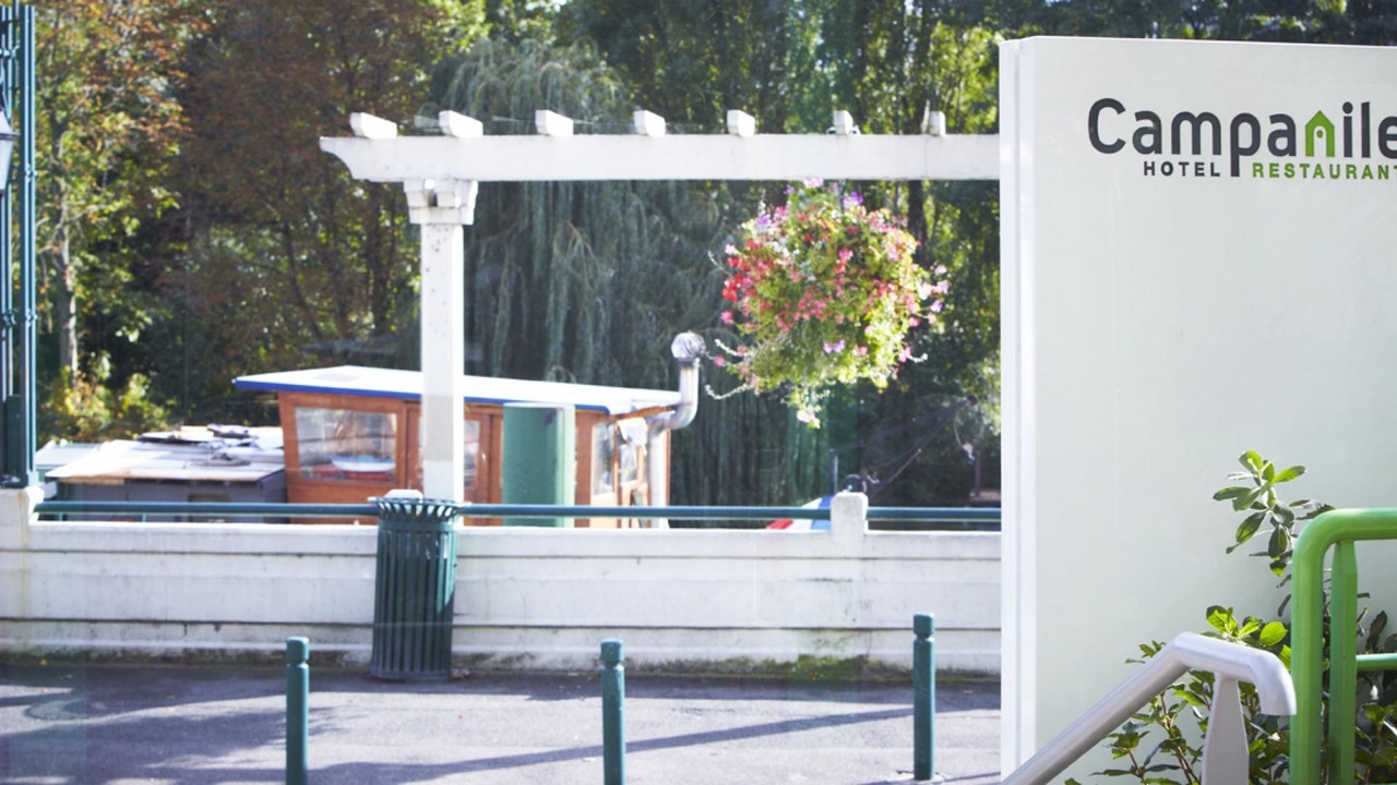 Photo of Outdoor in Le Port sous la Lune