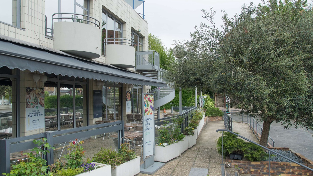 Photo of Outdoor in Le Port sous la Lune