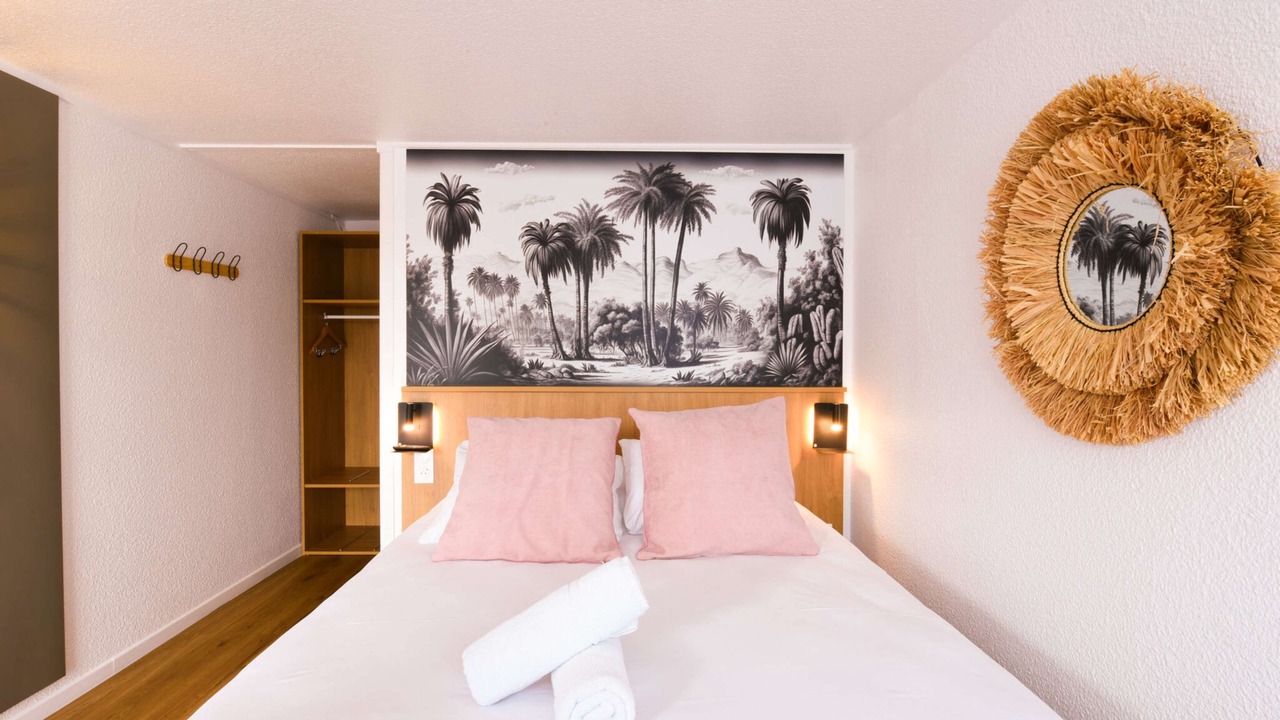 Photo of Bedroom in Villeneuve-Saint-Georges