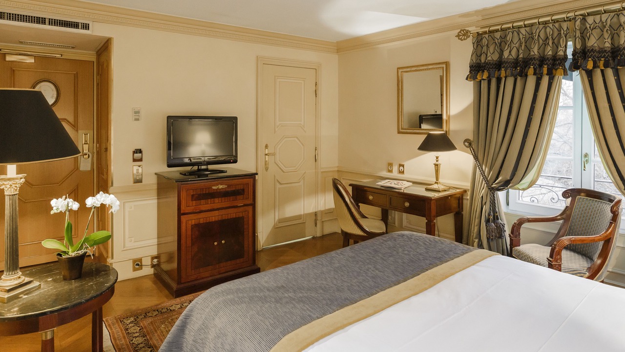 Photo of Bedroom in 6th Arrondissement