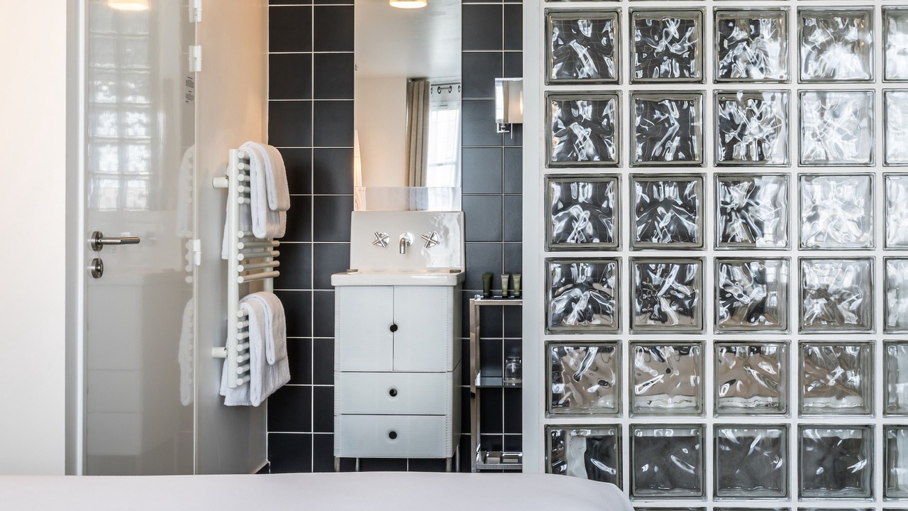 Photo of Bathroom in Quartier de la Goutte-d'Or