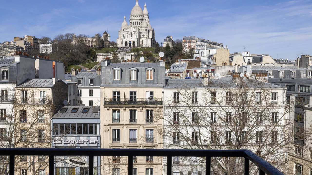 Photo of Buildings in Quartier de Rochechouart