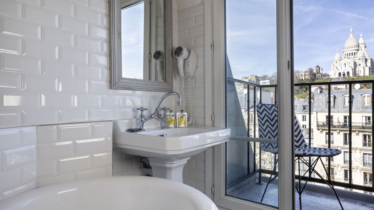 Photo of Bathroom in Quartier de Rochechouart