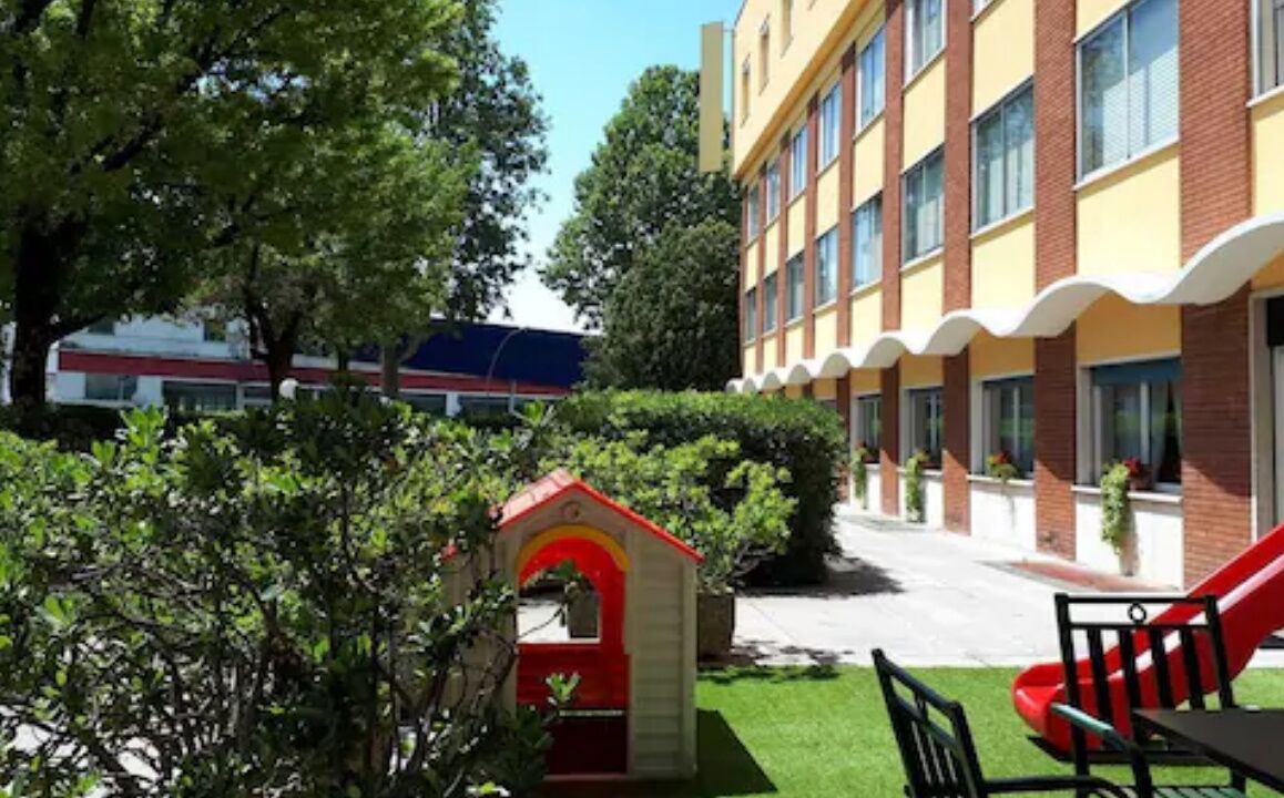 Photo of Outdoor in Ovest