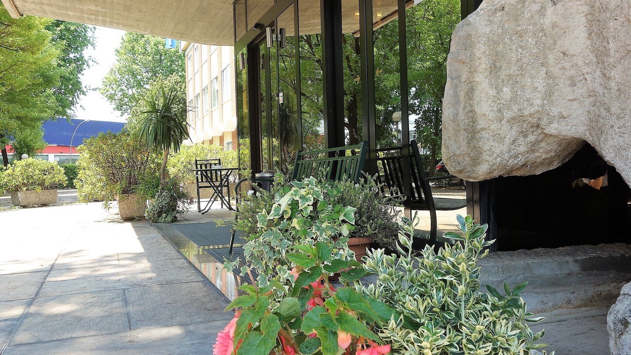 Photo of Outdoor in Ovest