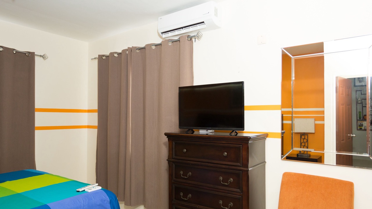 Photo of Bedroom in Hellshire
