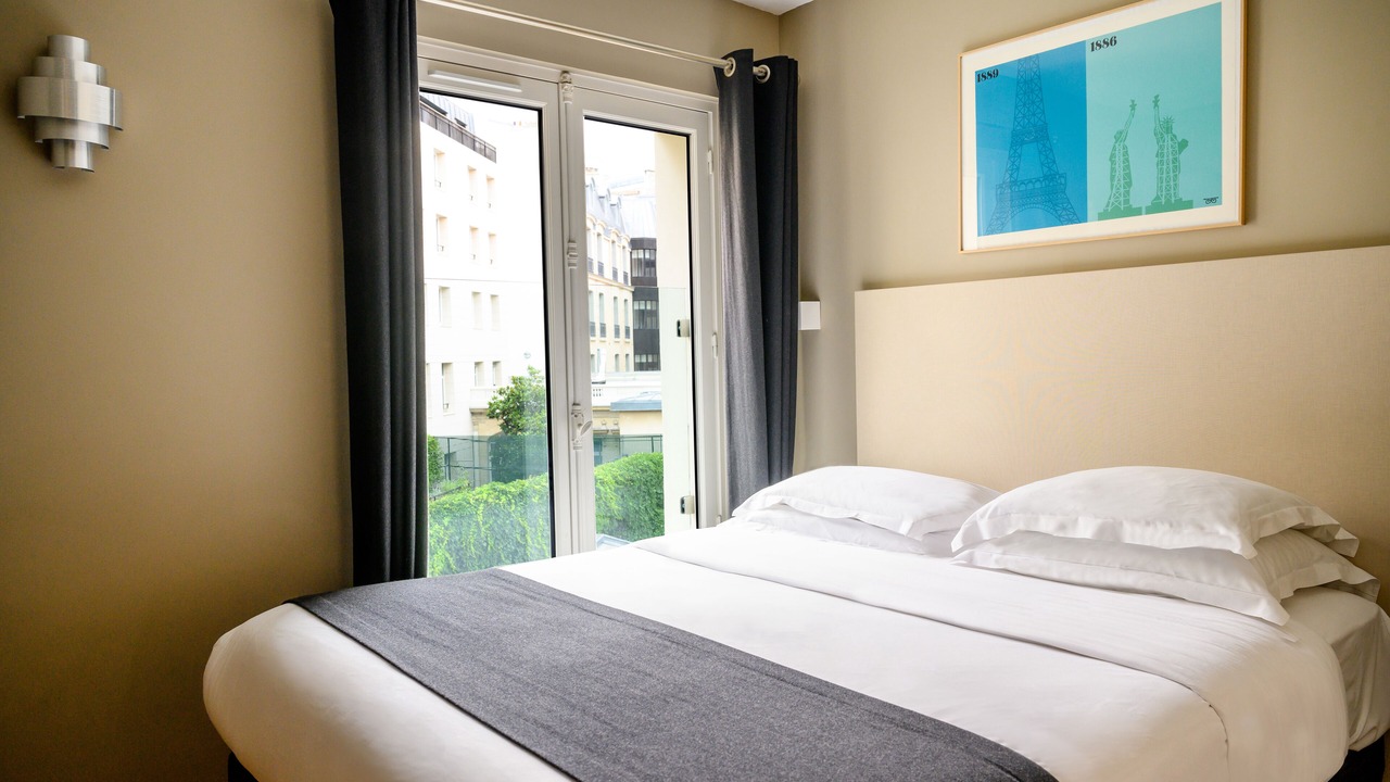 Photo of Bedroom in Champs-Elysees