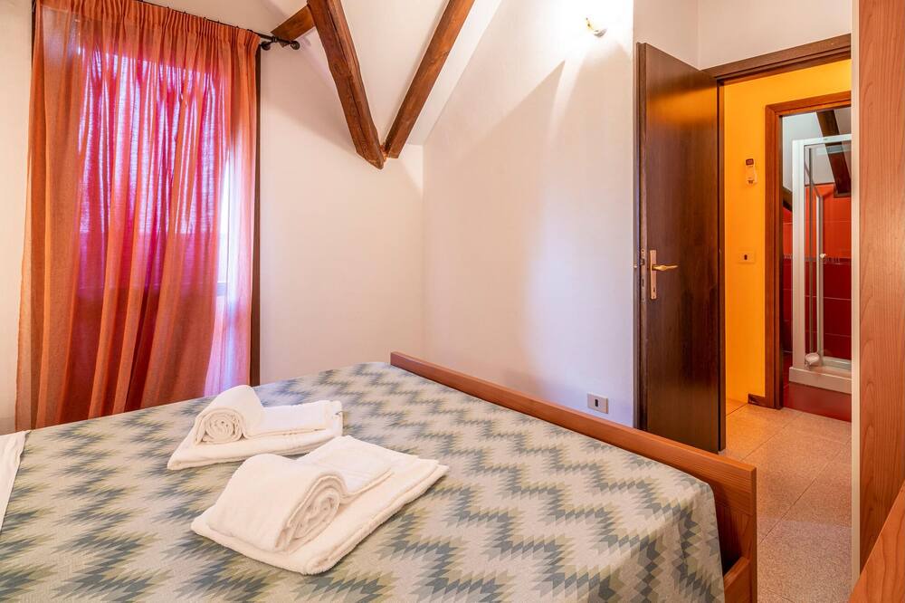 Photo of Bedroom in Isola Albarella
