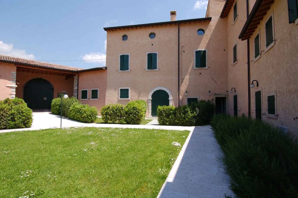 Photo of Outdoor in Costermano