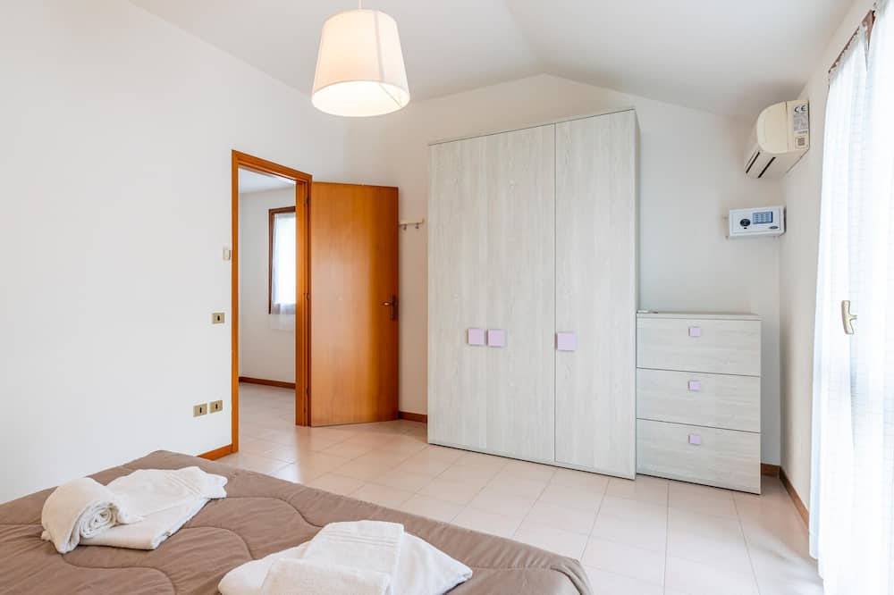 Photo of Bedroom in Isola Albarella