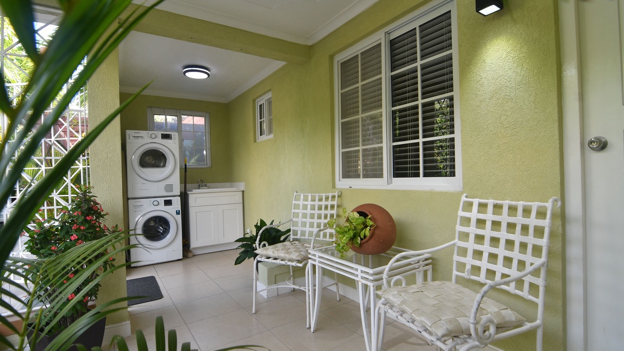 Photo of Others in Molynes Gardens