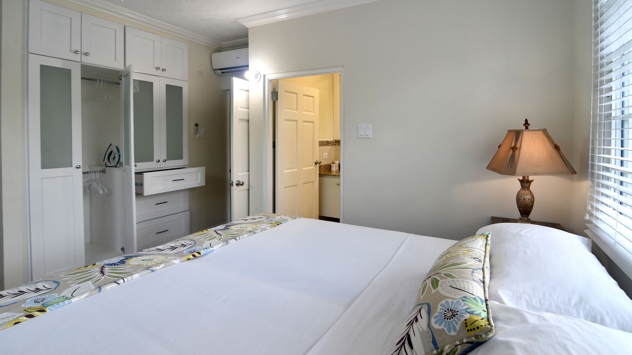 Photo of Bedroom in Molynes Gardens
