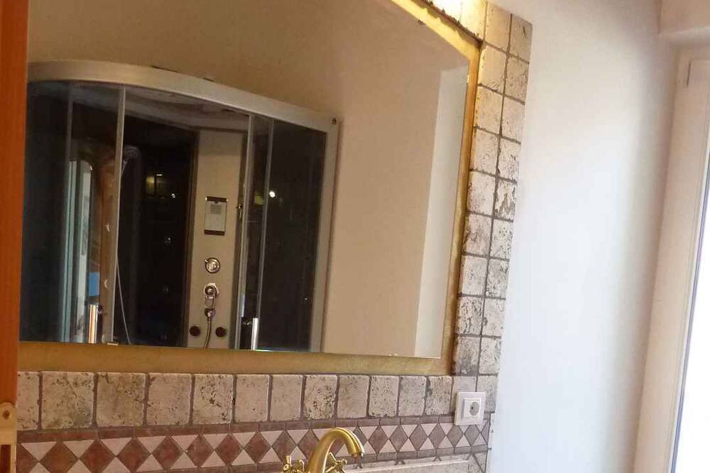 Photo of Bathroom in Ville del Monte