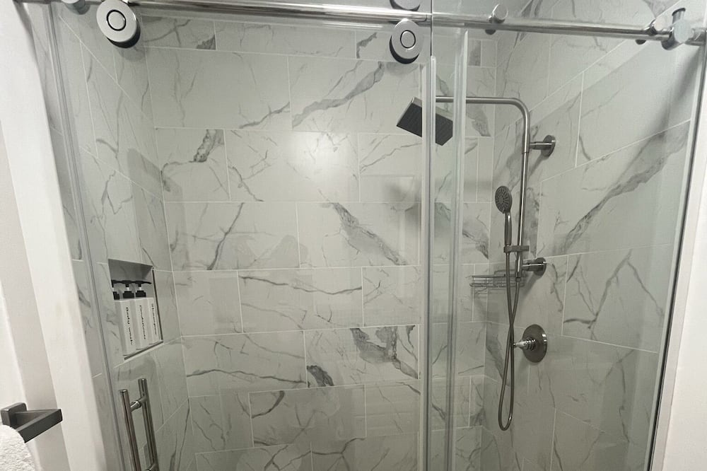 Photo of Bathroom in North Palmetto Point