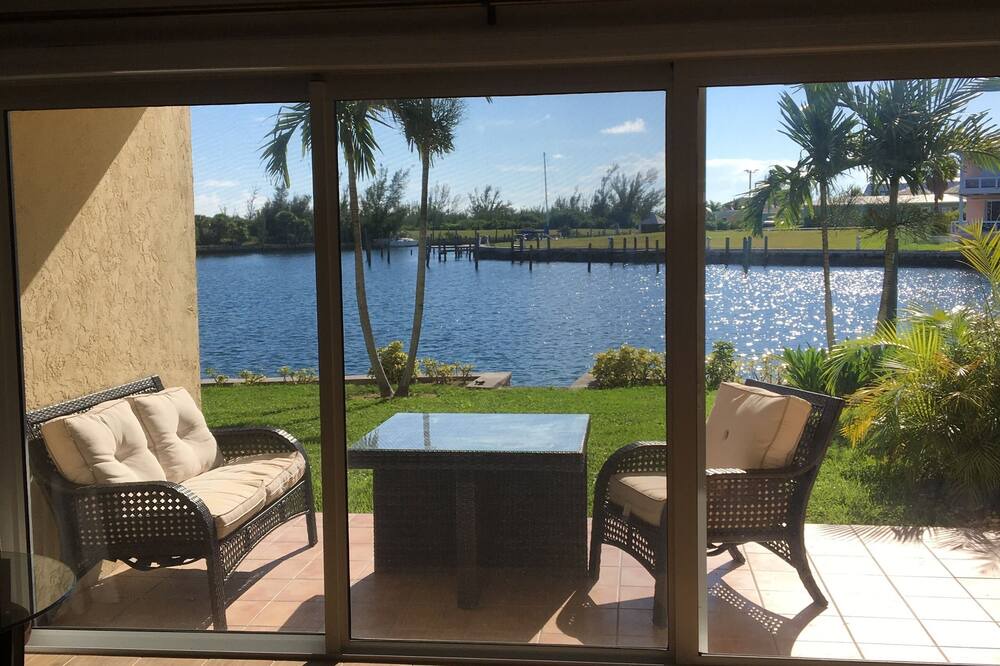 Photo of Patio Balcony in Bahamia West