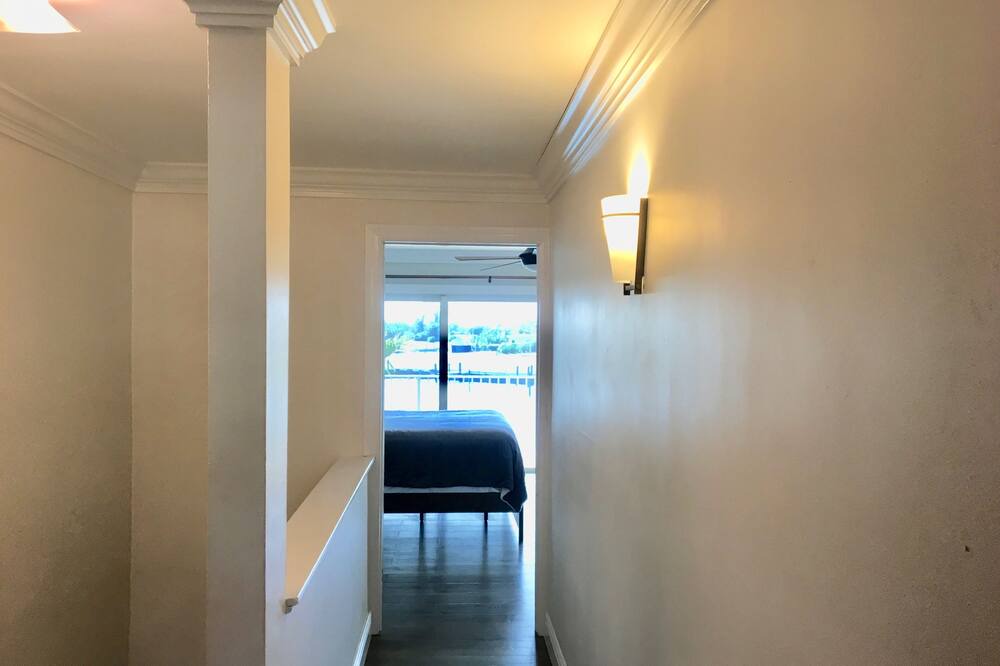 Photo of Bedroom in Bahamia West