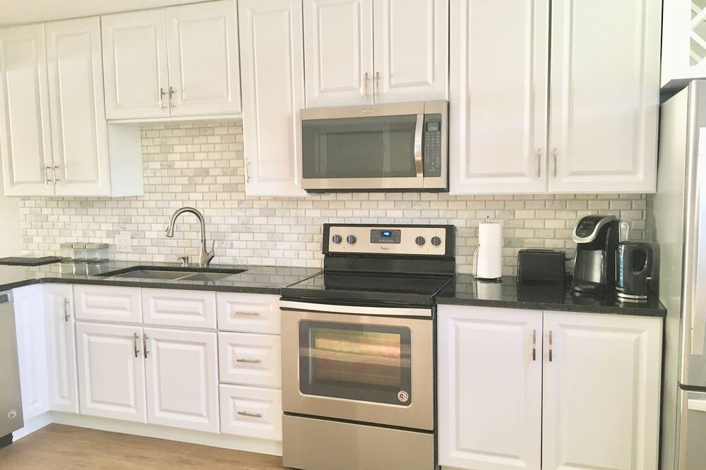 Photo of Kitchen in Bahamia West