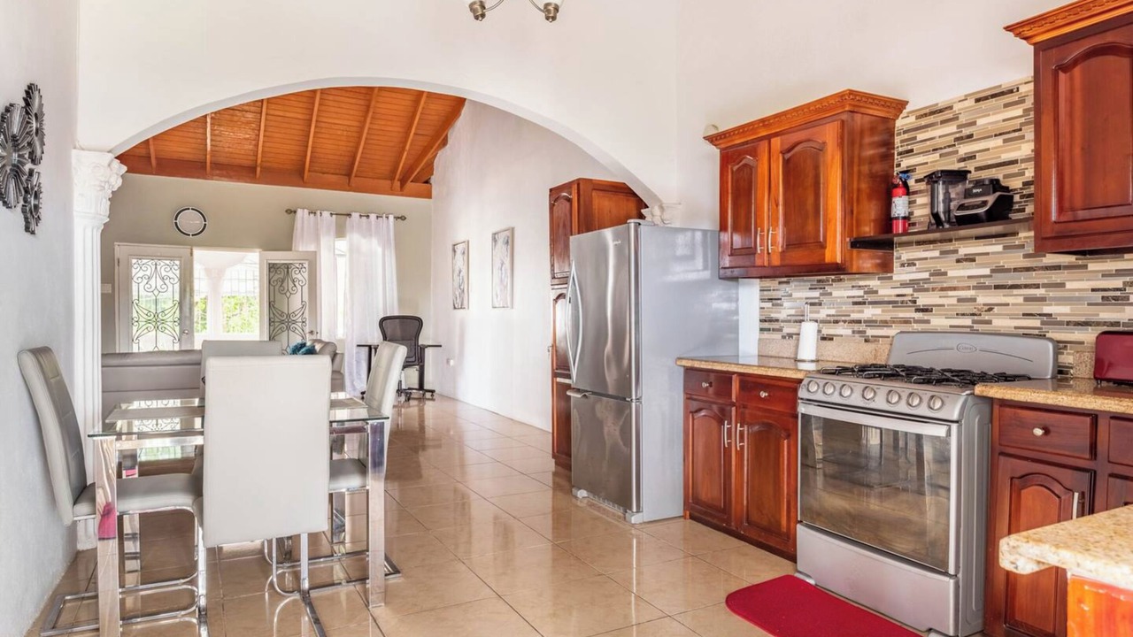 Photo of Kitchen in Runaway Bay