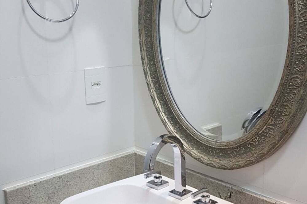 Photo of Bathroom in Passagem