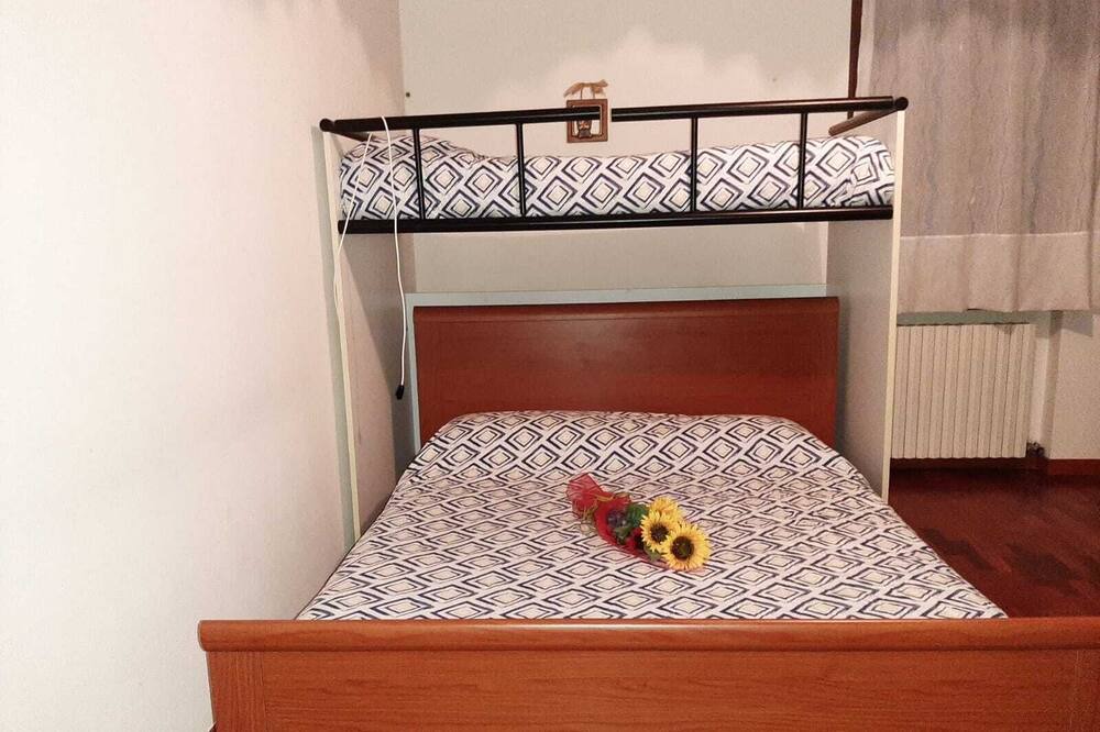 Photo of Bedroom in Valnogaredo