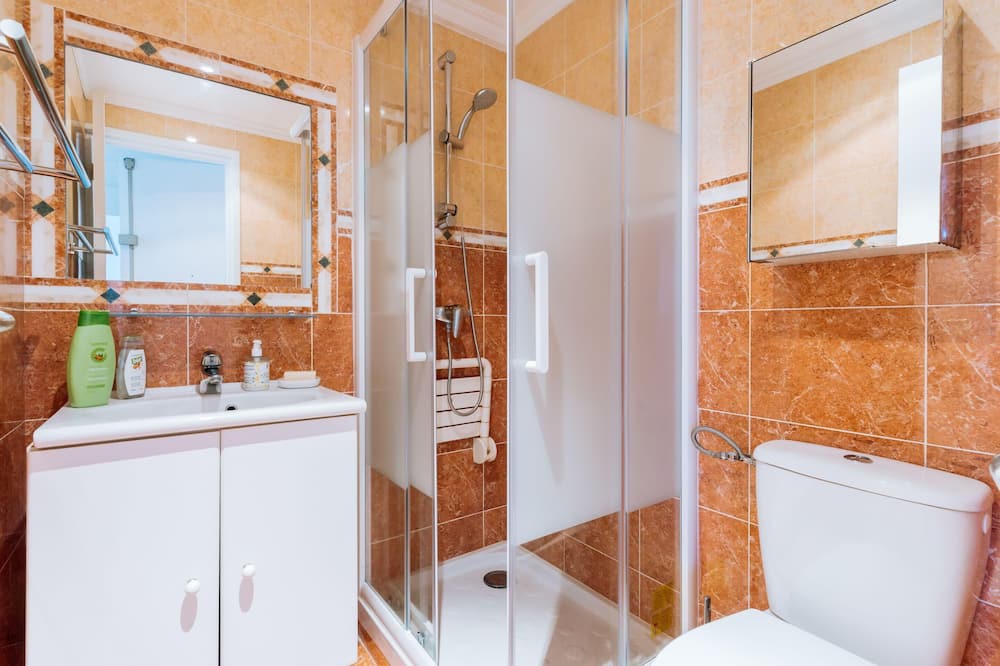 Photo of Bathroom in Villa Montmorency
