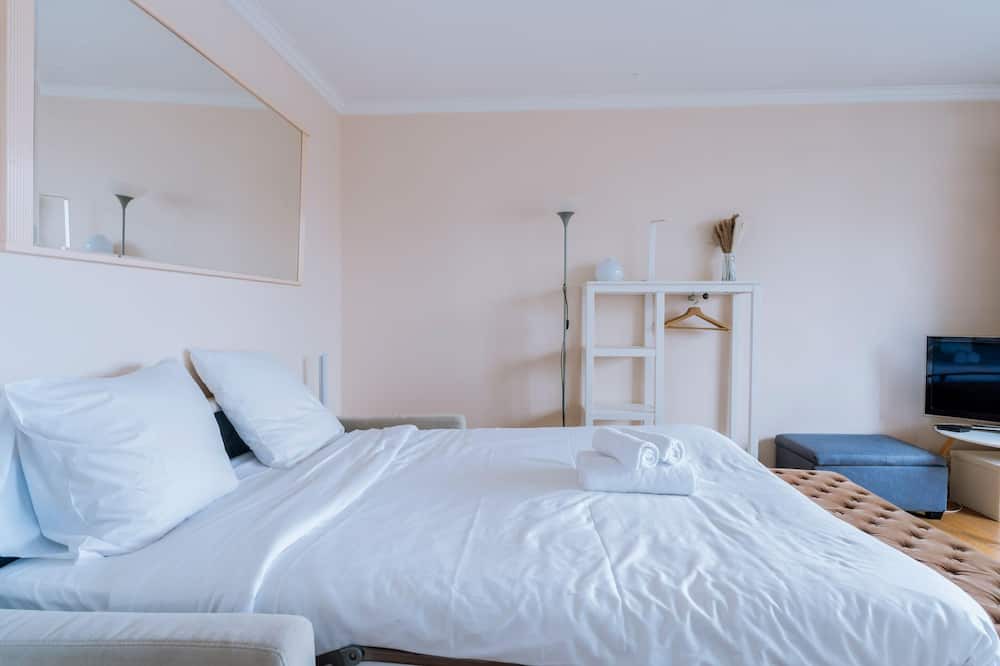 Photo of Bedroom in Villa Montmorency