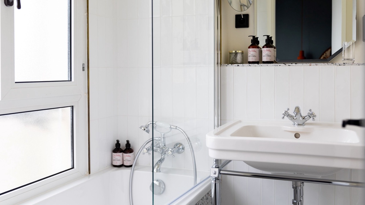 Photo of Bathroom in Montparnasse