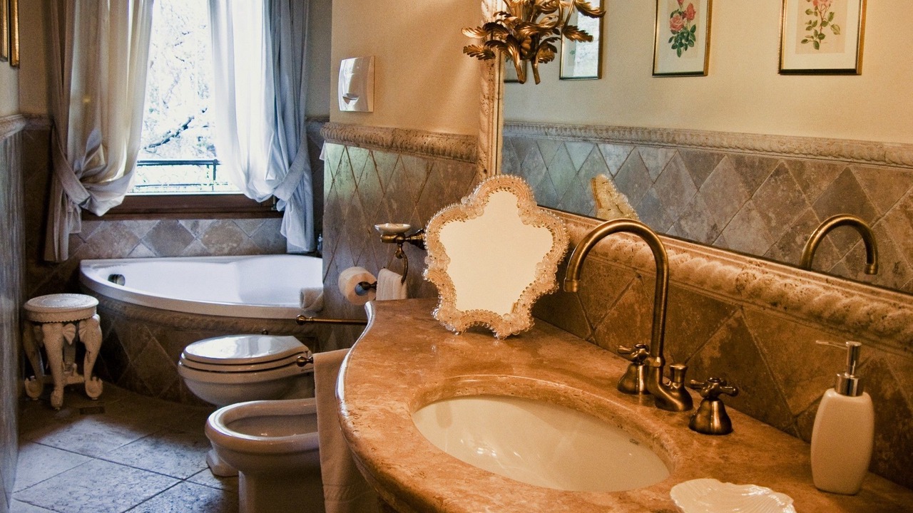 Photo of Bathroom in Carre