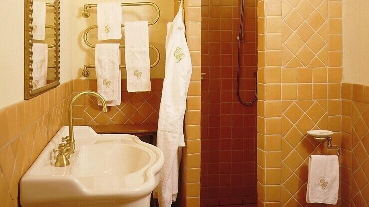 Photo of Bathroom in Carre