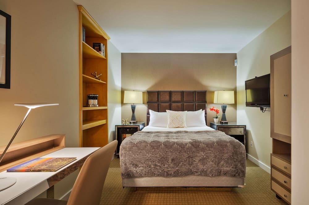 Photo of Bedroom in Sutton Place