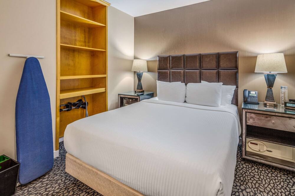 Photo of Bedroom in Sutton Place