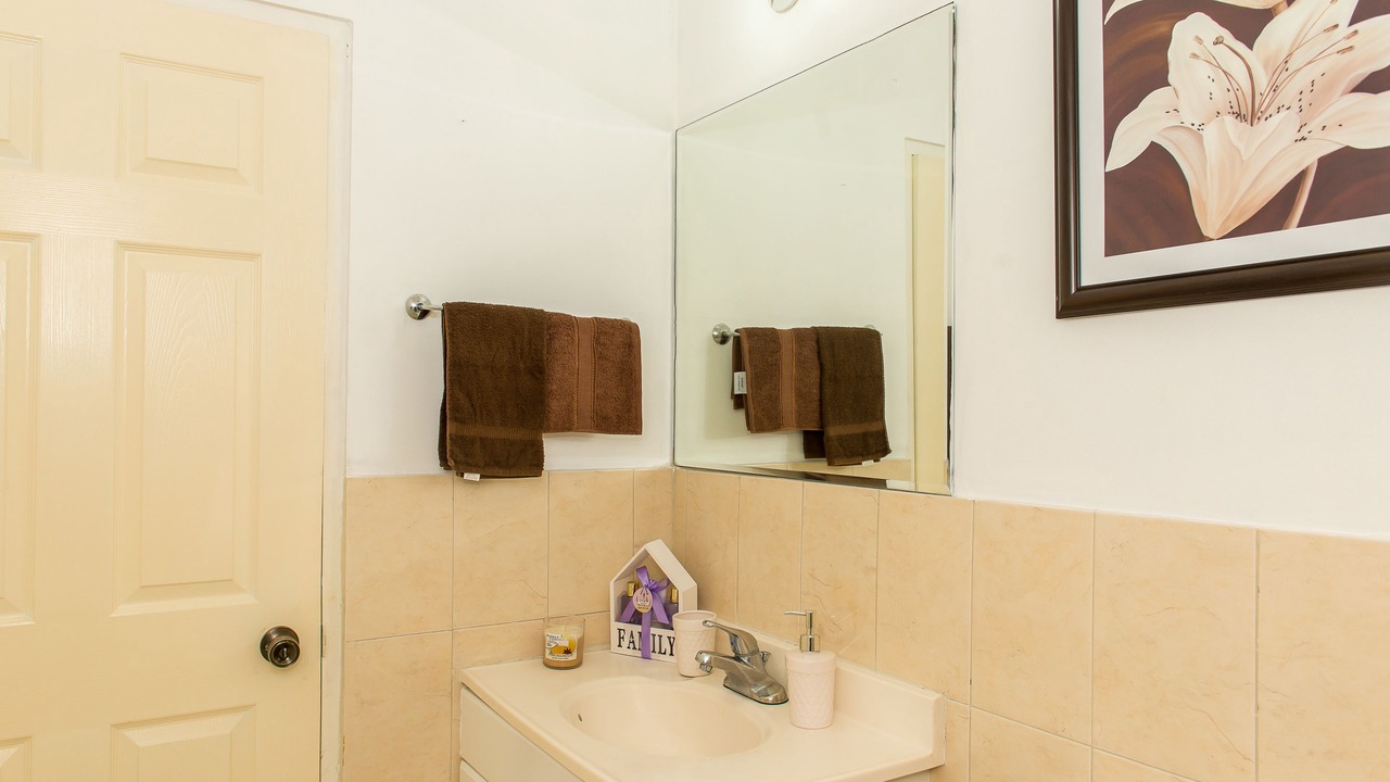 Photo of Bedroom in Caribbean Estates