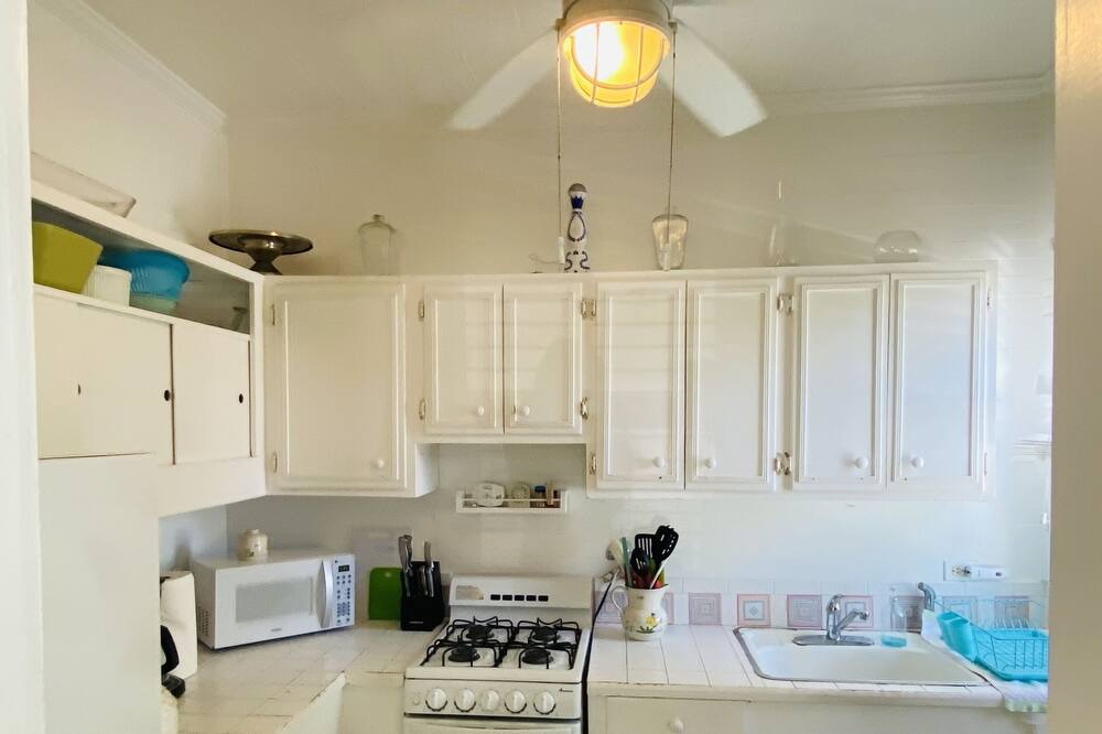 Photo of Kitchen in Spanish Wells